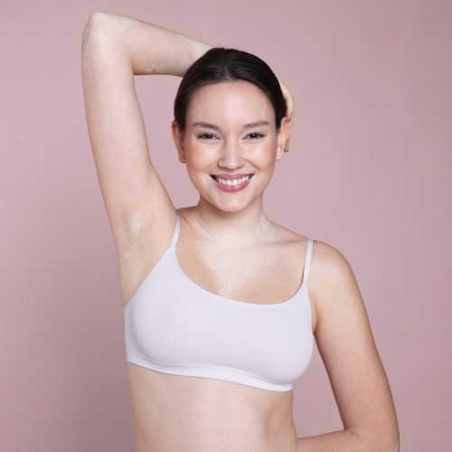 medium-shot-smiley-woman-portrait